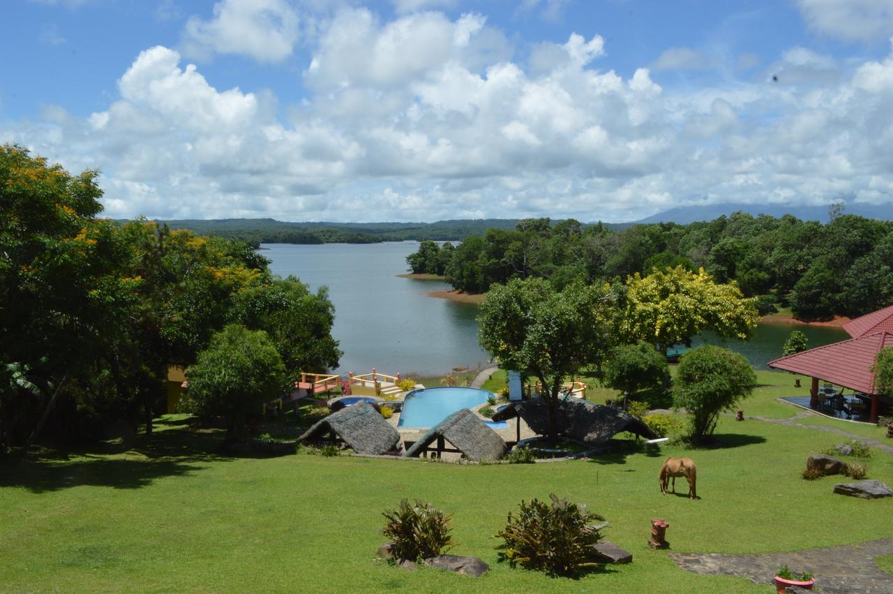 Porta Verde Resort Villas Caliraya Dolores  المظهر الخارجي الصورة