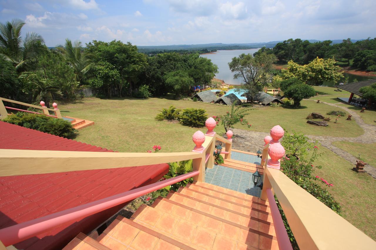 Porta Verde Resort Villas Caliraya Dolores  المظهر الخارجي الصورة